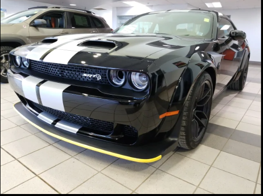 2019 Challenger Hellcat Redeye Black pic 3.png